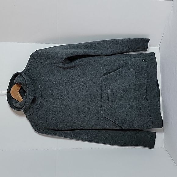 Fabletics Women's Gray Turtleneck W/ Zipper Pocket Long Sleeve Sweatshirt,  XS - Picture 1 of 7